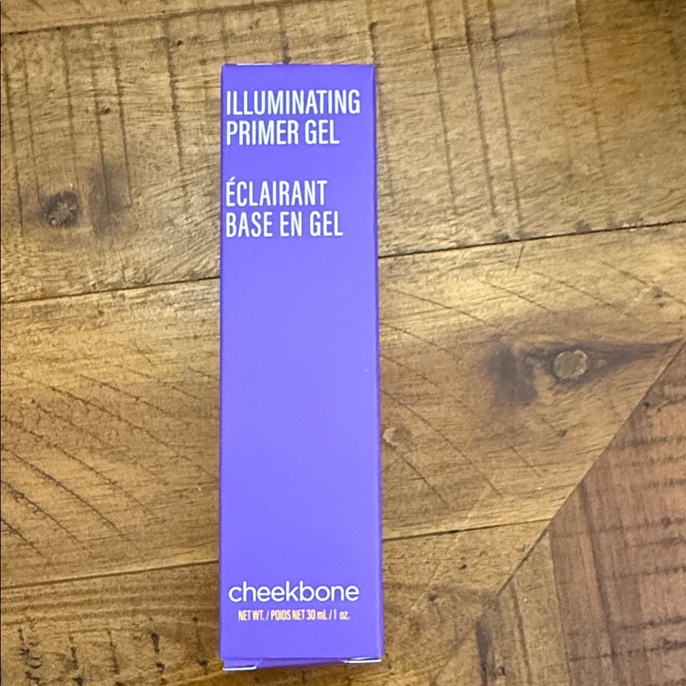Cheekbone Illuminating Primer Gel